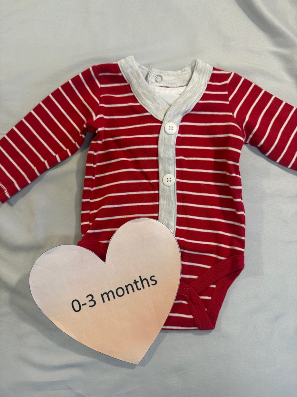 Vitamins Baby - long sleeve holiday/festive onesie top. Size 3 months